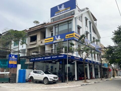 Dịch vụ vá lốp ô tô chuyên nghiệp tại Michelin An Khánh