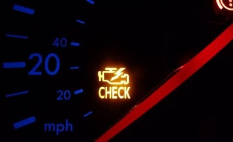 Nguyên nhân khiến đèn check engine sáng và cách khắc phục