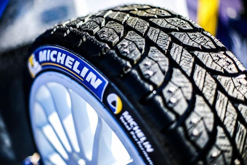 So sánh lốp Michelin và Bridgestone 3